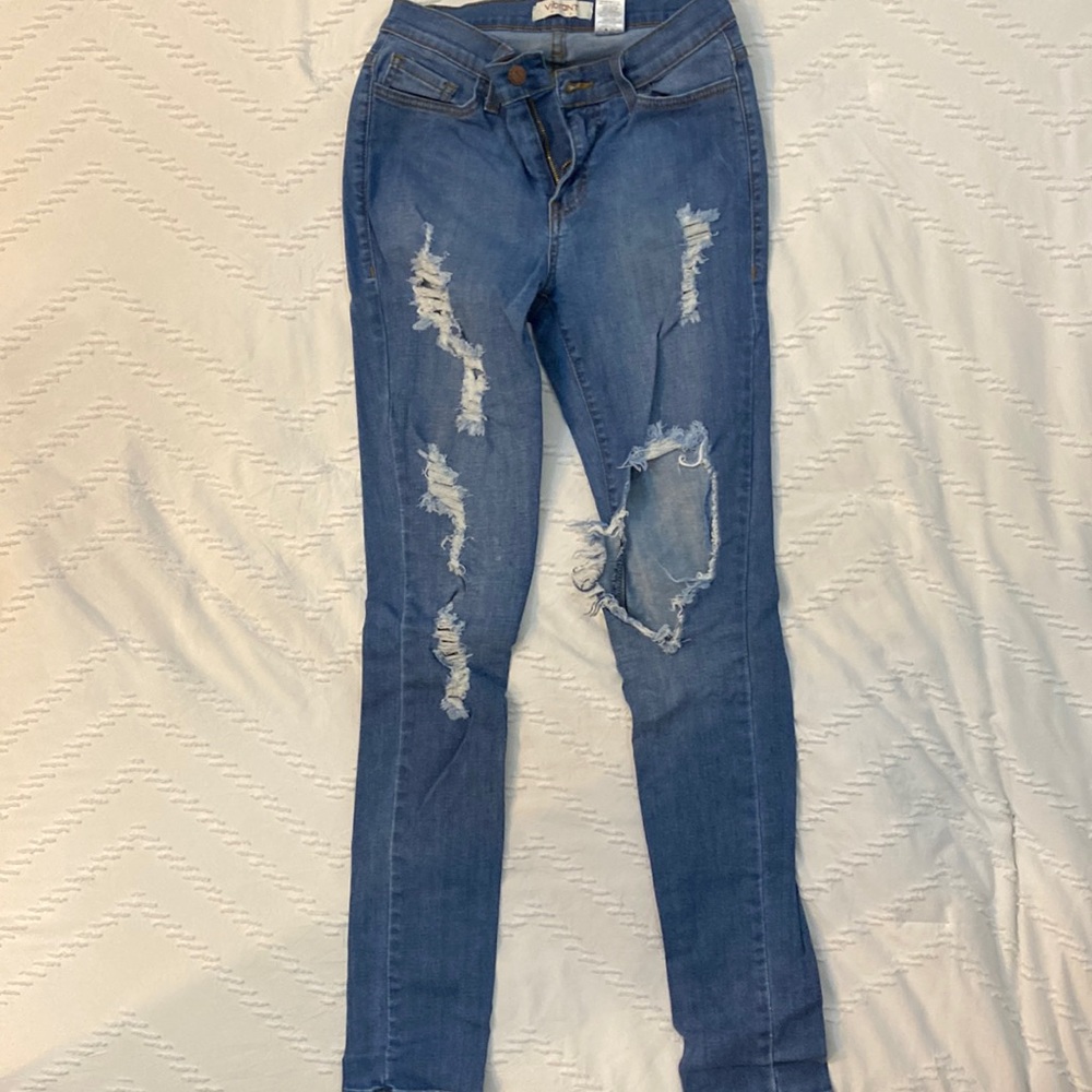 Skinny Jeans. Never worn no tags. Size 5
